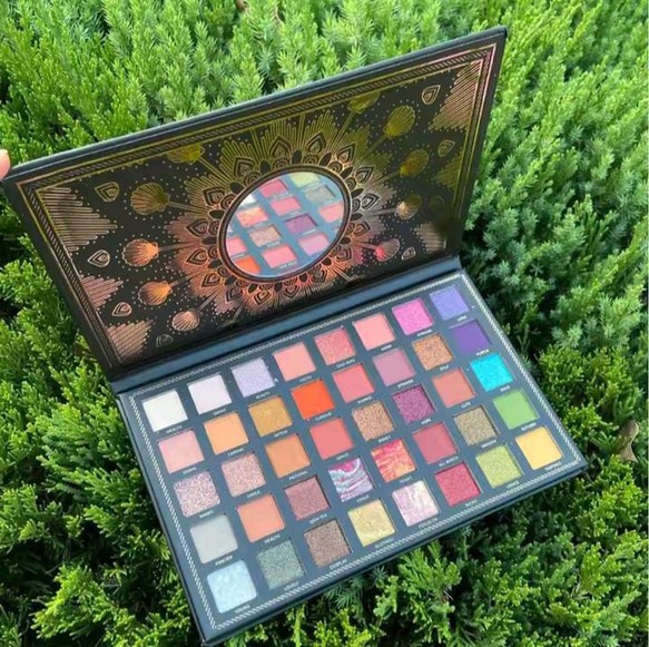 Professional 35-Color Eyeshadow Palette - Matte, Shimmer & Glitter Multi-Finish Eye Makeup Kit with Mirror