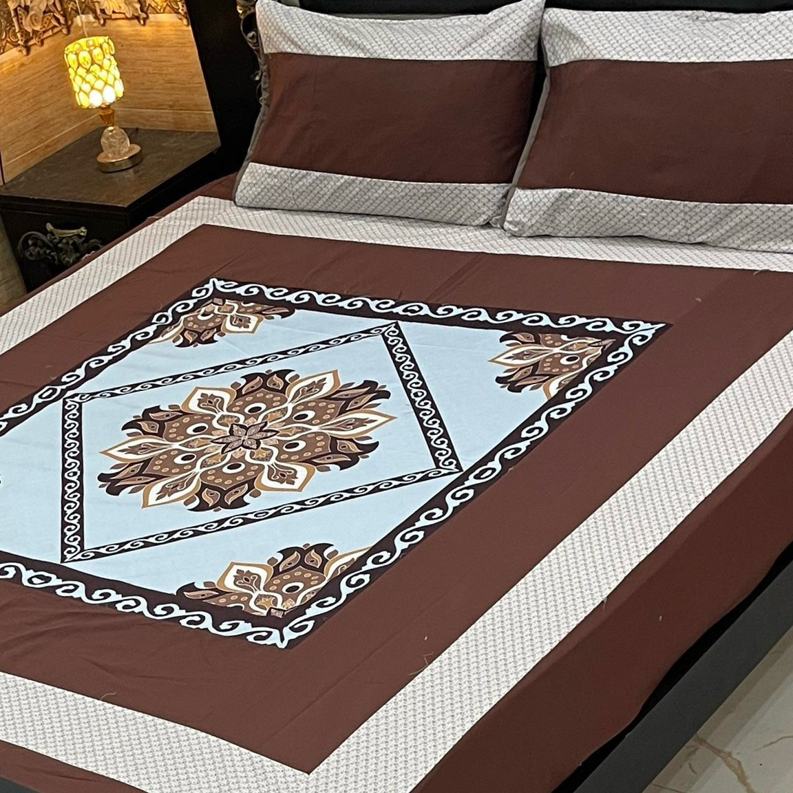 Brown & Off-White 100% Pure Cotton 3-Piece Bed Sheet Set – King Size with Pillow Covers | Soft Cotton Bedding 005
