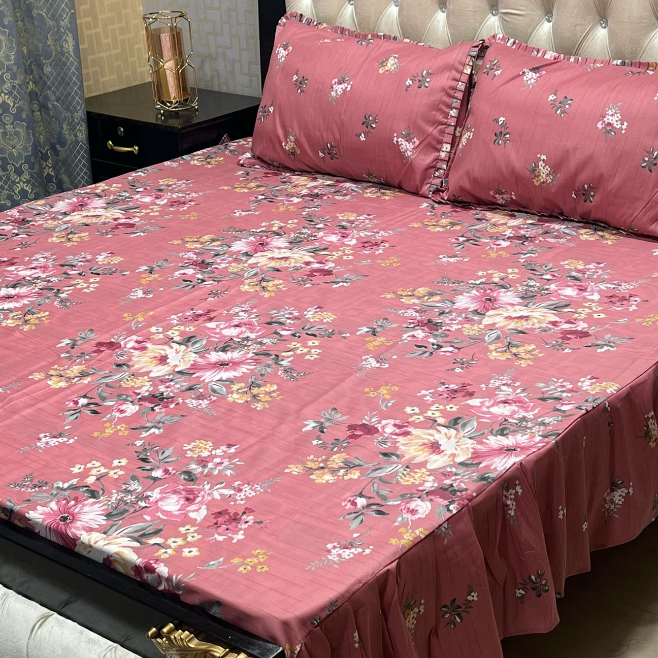 Luxury Cotton Frill Bed Sheet with Floral Print - King Size Pink