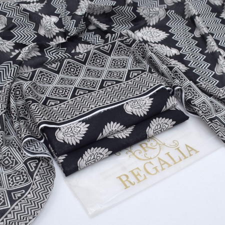 Trendy 3-Piece Lawn Suit for Summer – REGALIA Signature Prints 2025.