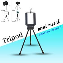 Portable Mini Tripod with Universal Phone Holder – Lightweight & Adjustable Stand